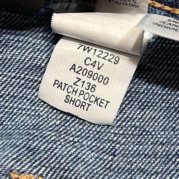 Lucky Brand Denim Patch Pocket Short Sz 8/29 Inseam 2.5" EUC - Picture 8 of 14